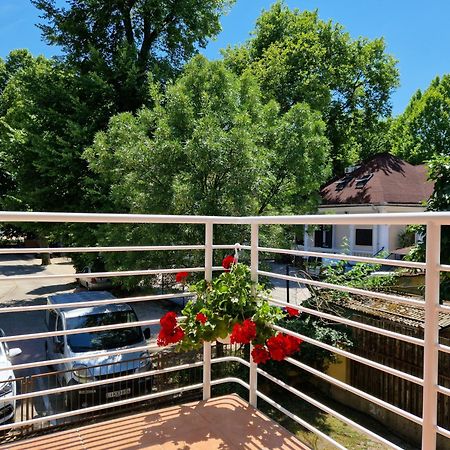 Siofoki Beach Apartman Екстер'єр фото
