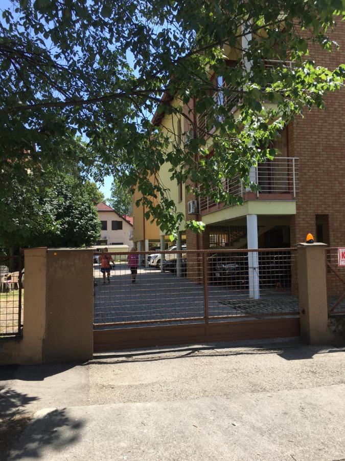 Siofoki Beach Apartman Екстер'єр фото