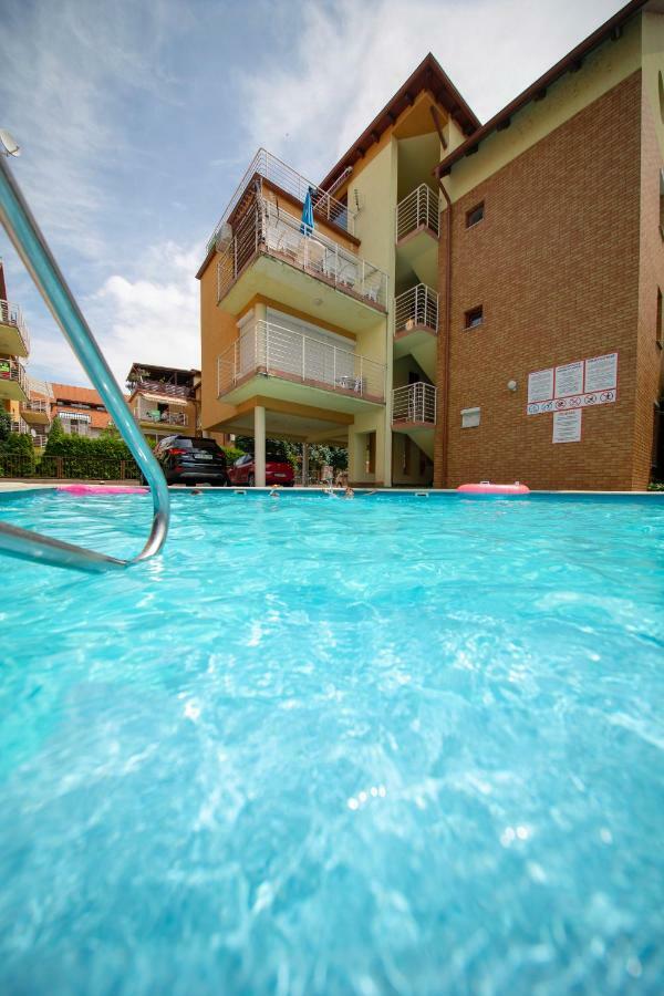 Siofoki Beach Apartman Екстер'єр фото