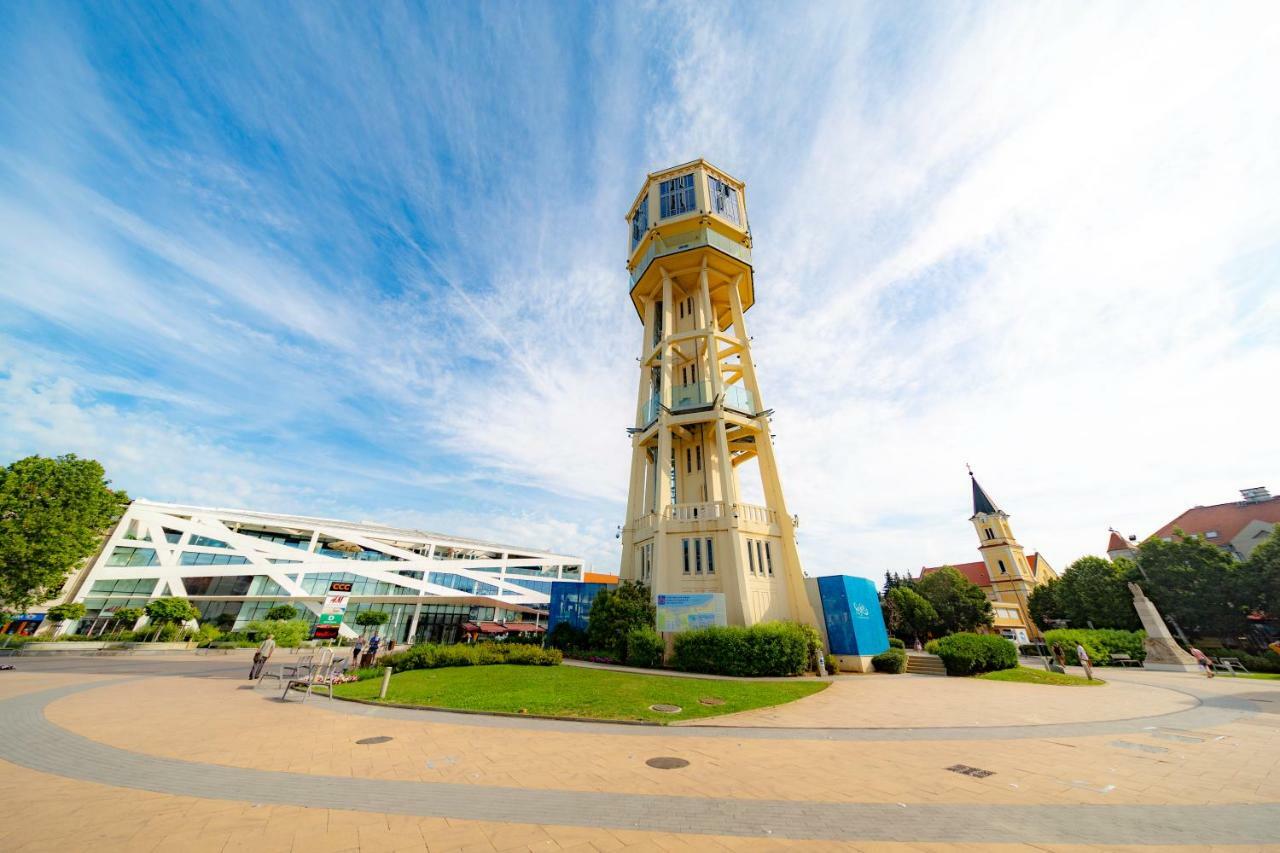 Siofoki Beach Apartman Екстер'єр фото